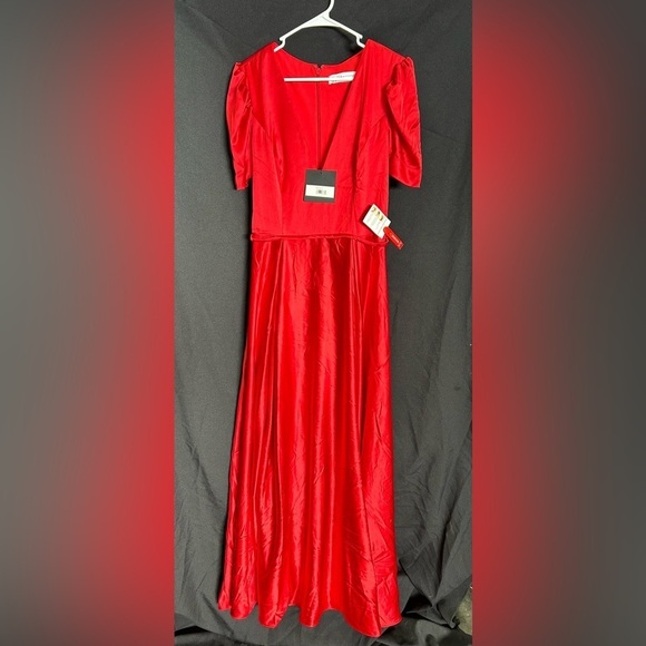 IEENA FOR MAC DUGGAL 26606 NWT Puff Sleeve V-Neck Satin Gown - Picture 4 of 6